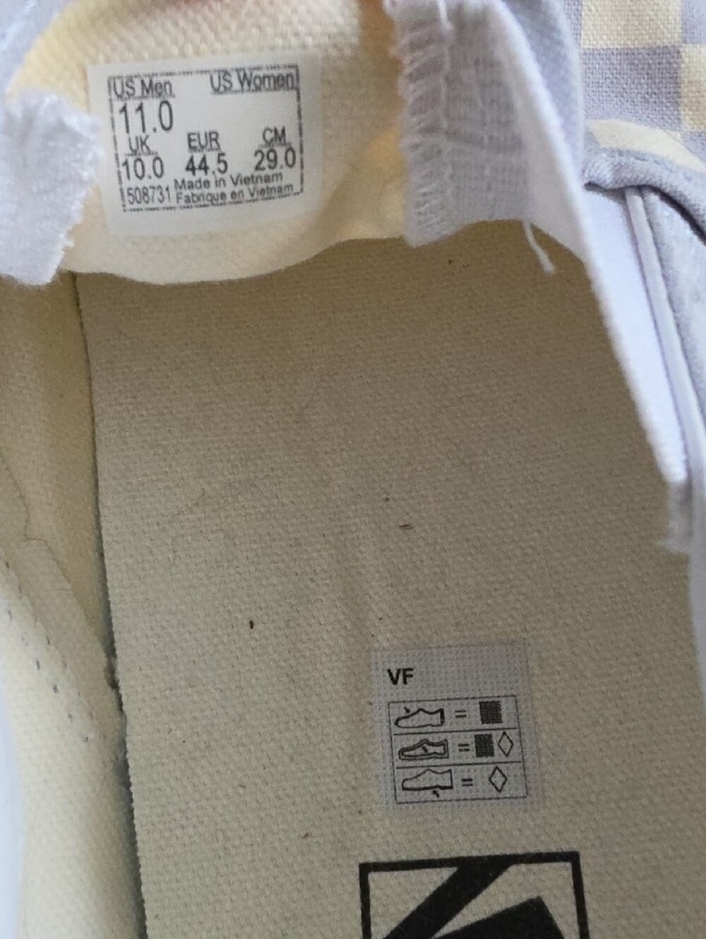 Mens Vans Slip-On Checkerboard Sneakers in Light Gray and Cream Like New - Picture 3 of 5